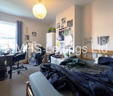 4 Bedroom Mid Terraced House for rent in Spring Grove View - Photo 5