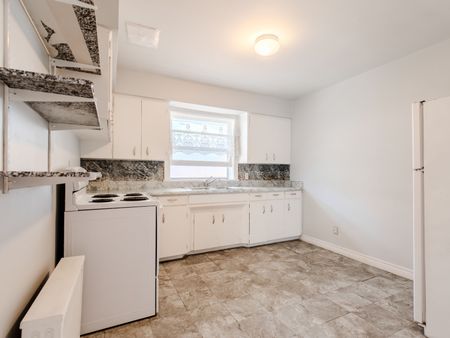 For Lease - 20 Park Boulevard Unit# #2, Toronto, Ontario - Photo 2