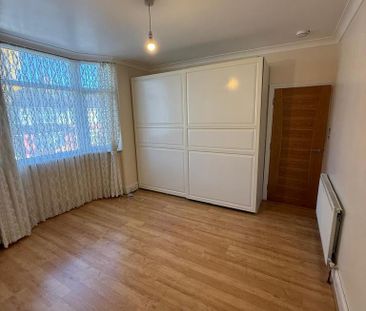 3 bedroom maisonette to rent - Photo 3