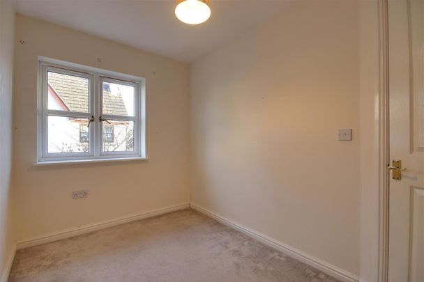 Court View, Stonehouse - Photo 1