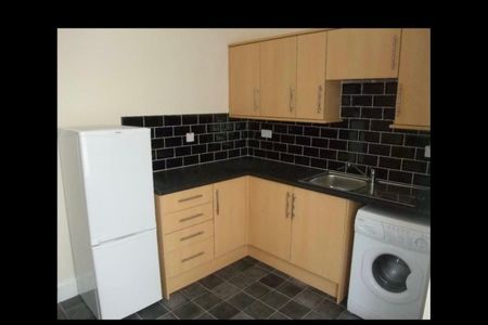 4 Bed Flat, Sauchiehall St, G2 - Photo 2