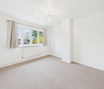 Lawn Close, Datchet, Slough,SL3 - Photo 4