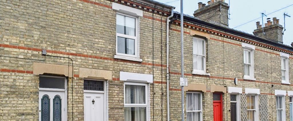 2 bedroom terraced house to rent - Photo 1