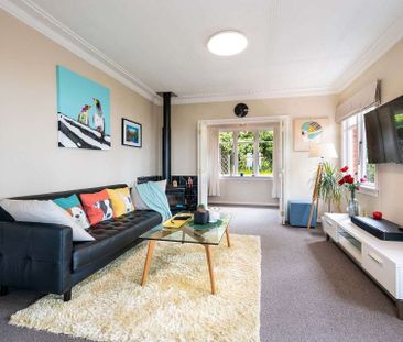 Private and Peaceful Belleknowes Home - Photo 5