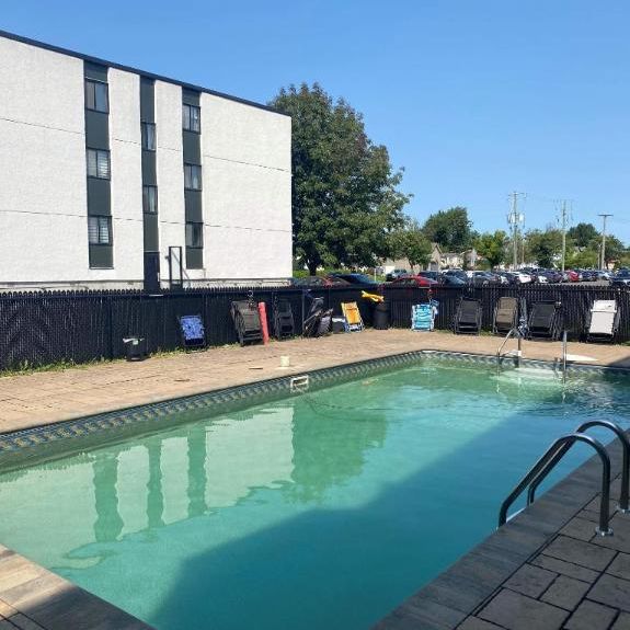 Spacieux appartement de 2 chambres à St-Jean - Photo 1