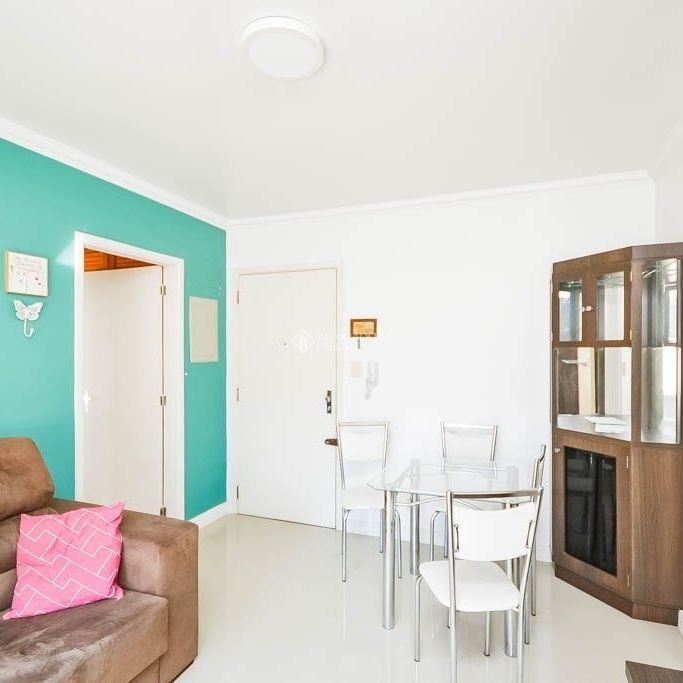 Apartamento com 1 quarto e 60m² para alugar em Azenha, Porto Alegre. - Foto 1
