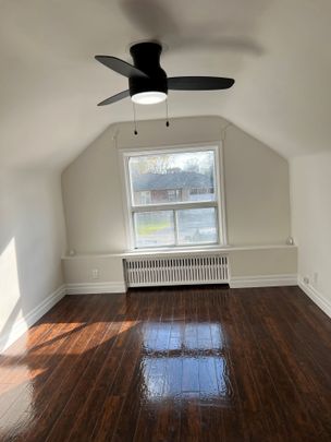 For Lease - 585 Byngmount Avenue Unit# Upper, Mississauga, Ontario - Photo 1