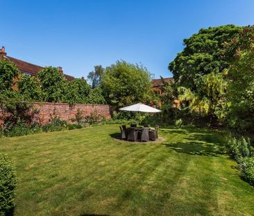 7 bedroom detached house to rent - Photo 2