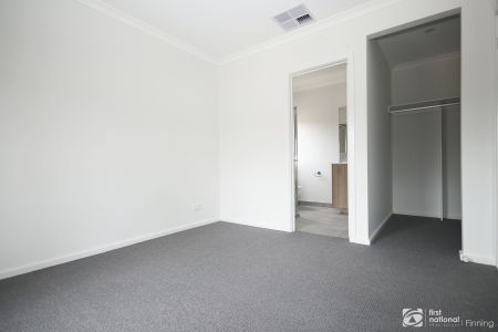 17 Blainey Way, 3809, Officer Vic - Photo 3