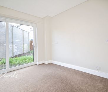 2 bedroom retirement property to rent - Photo 6