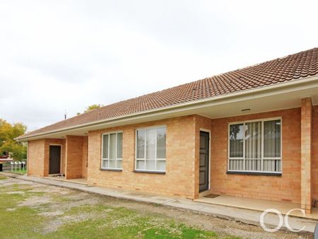 Open the Door to Effortless Living - Photo 3