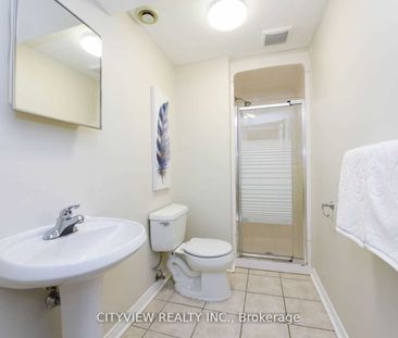 For Lease - 6459 Tisler Crescent, Mississauga, Ontario - Photo 2