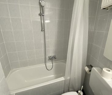 Schicke Single Wohnung (möbliert) nähe urbanes Stadtquartier "le fl... - Photo 1