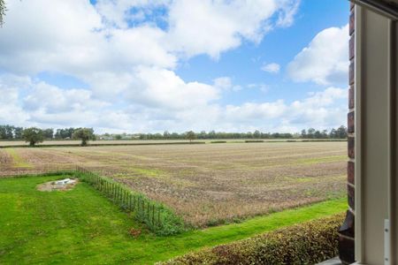 3 bedroom detached house to rent - Photo 2