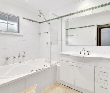 27 Rosen Street, Epping NSW 2121 - House For Rent | Domain - Photo 5