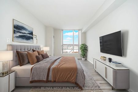 7825 Bayview Avenue #Lph12 - Photo 2