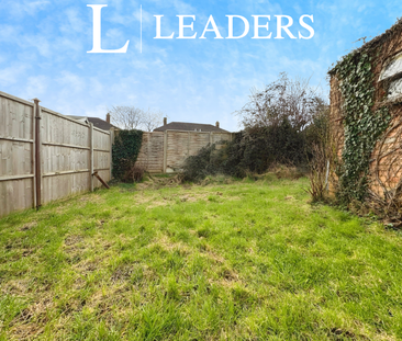 4 bedroom semi-detached house to rent - Photo 5