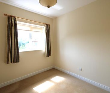 4 bedroom detached house to rent - Photo 4