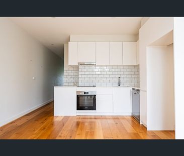6/16A Leonard Crescent, Ascot Vale, Vic 3032 - Photo 6