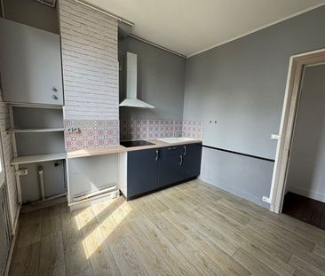 Location Appartement 2 pièces 47m² - Photo 3