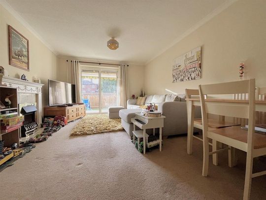 2 bedroom terraced house to rent - Photo 1
