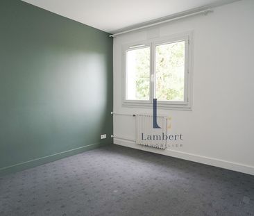 Location Appartement 4 pièces 94m² - Photo 2