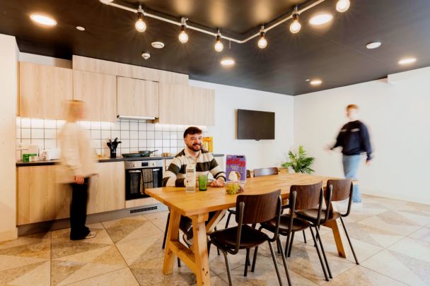 true Apartment-Floor 8,9,10 - Photo 1