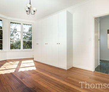 2/656 Toorak Road TOORAK - Photo 3