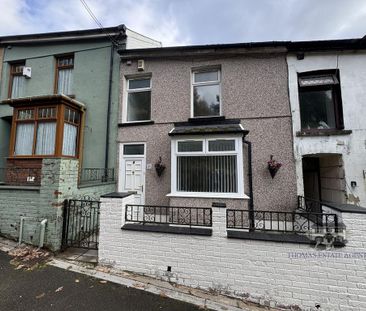 3 bedroom terraced house to rent - Photo 2