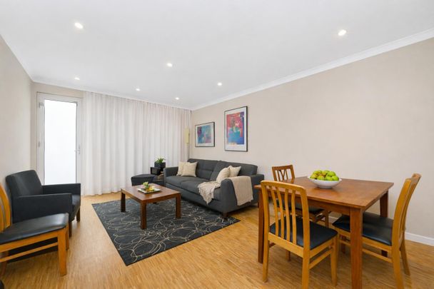 The Colonnades, Bayswater - Photo 1