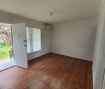 STUDIO FOR RENT - Photo 2