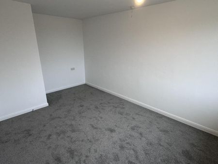 3 bedroom end of terrace house to rent - Photo 5