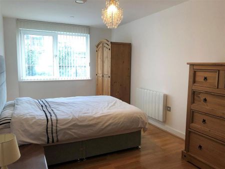 2 bedroom apartment to rent - Photo 4