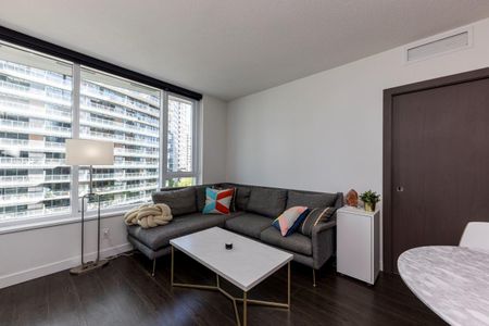 818-68 Smithe Street, Vancouver, Bc V6b 0p4 - Photo 3