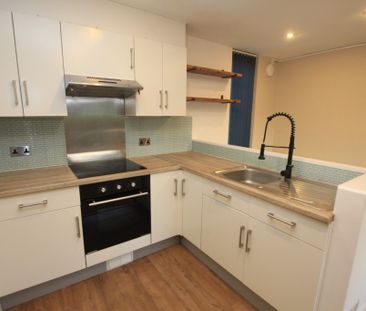 1 Bedroom Mid Terraced House, Clutton - Photo 6