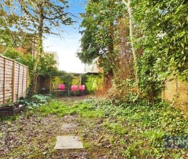 4 bedroom terraced house to rent - Photo 6