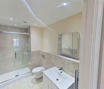 3 bedroom flat to rent - Photo 5