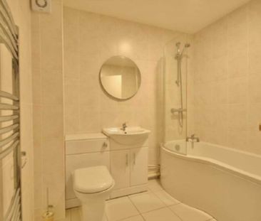 1 bed Flat for rent - Photo 2