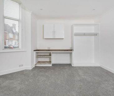 1 bedroom ground floor flat to rent - Photo 4