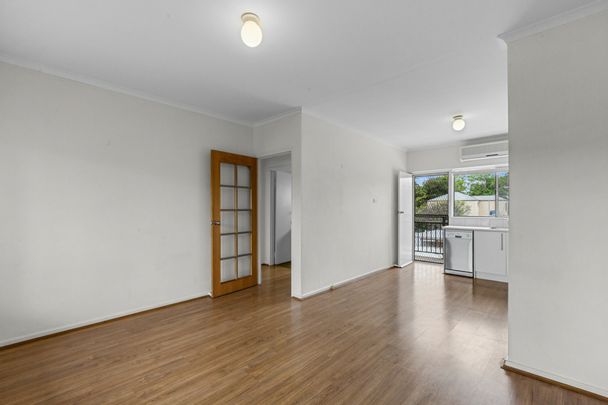 Light, Bright & Modern Low-Maintenance Unit Living - Photo 1