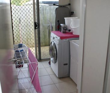 10 Freeman Street, Avoca QLD 4670 - House For Rent | Domain - Photo 4