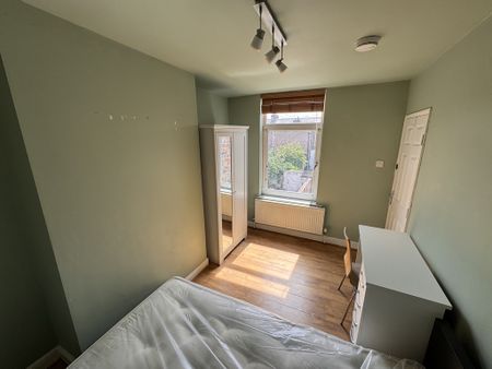 Stanley Street, The Groves - P2182 - Photo 3