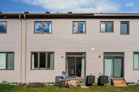 For Lease - 715 Derreen Avenue, Stittsville - Munster - Richmond, Ontario - Photo 5