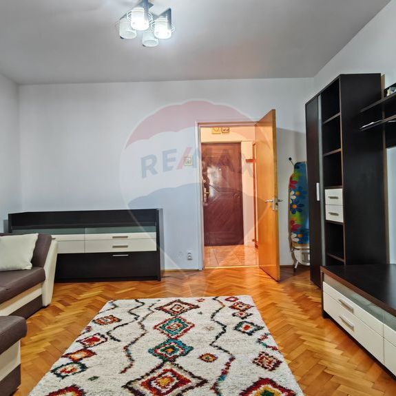 Garsoniera de închiriat în zona Lujerului - Fotografie 1