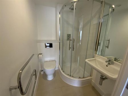 2 bedroom apartment to rent - Photo 5