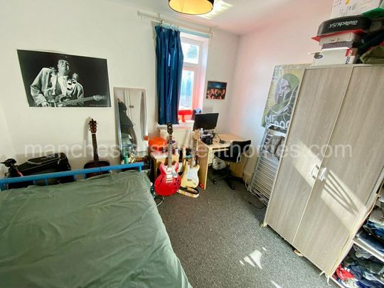 Cedar Grove, Manchester, M14 6YF - Photo 1