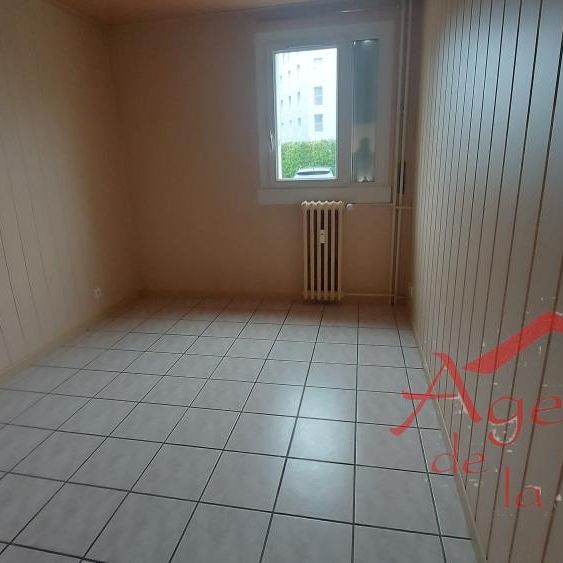 Location Appartement 4 pièces 70m² REIMS 51100 - Photo 1
