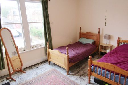 Princes Street - Photo 3