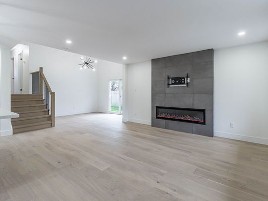 For Lease - 3278 Trevor Court Unit# Upper Level, Mississauga, Ontario - Photo 1