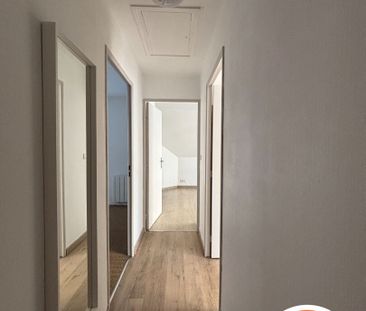 Location Maison 4 pièces 76m² - Photo 3